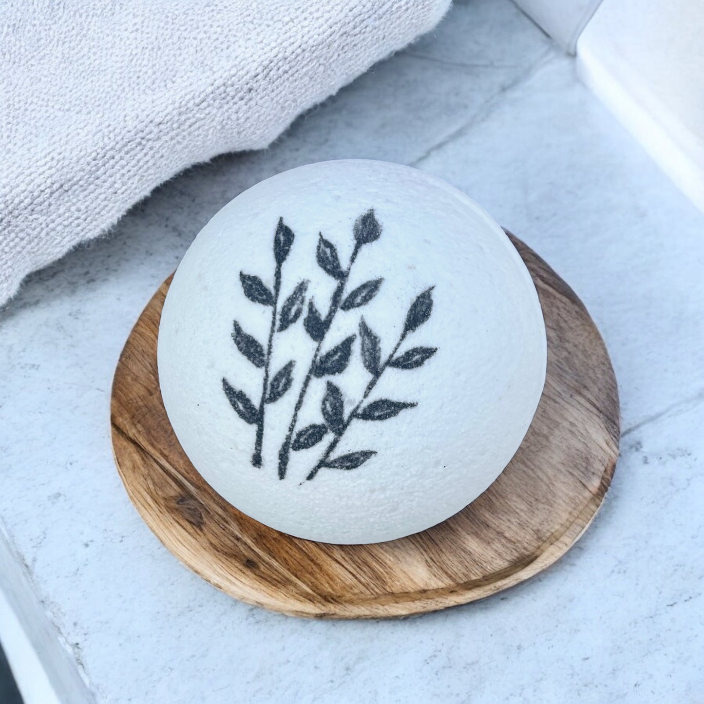 Peppermint + Tea Tree Bath Bomb